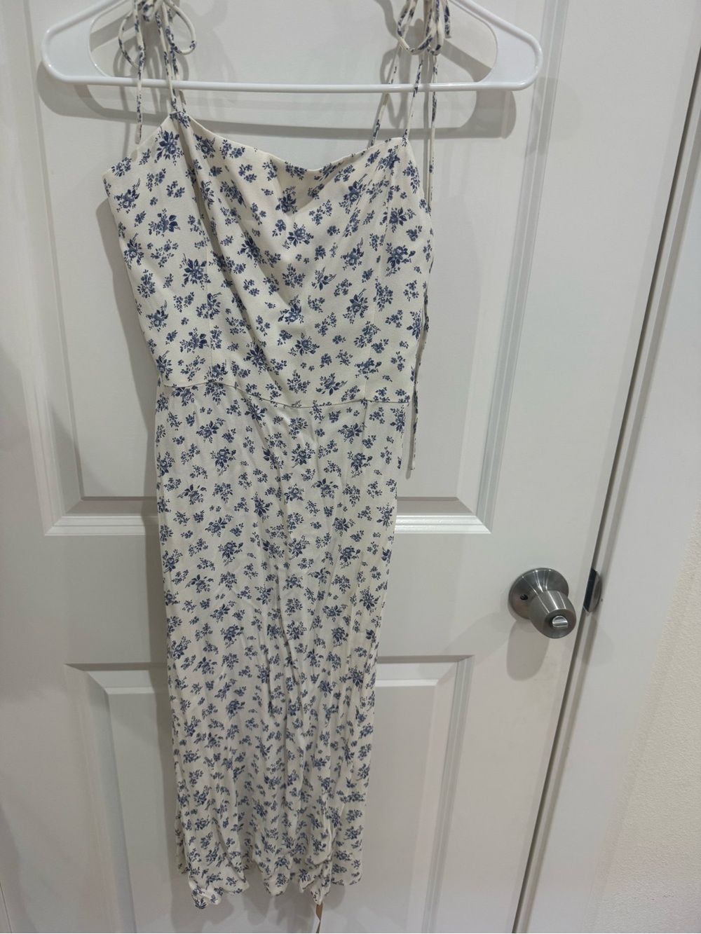 Reformation peach blue and white floral dress NWT - Picture 2 of 6